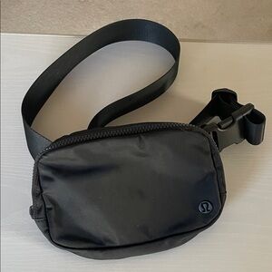 Lululemon Everyday Black Bag